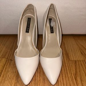 WHITE HEELS - FAUX LEATHER HEELS - SNAKE STYLE PATTERN